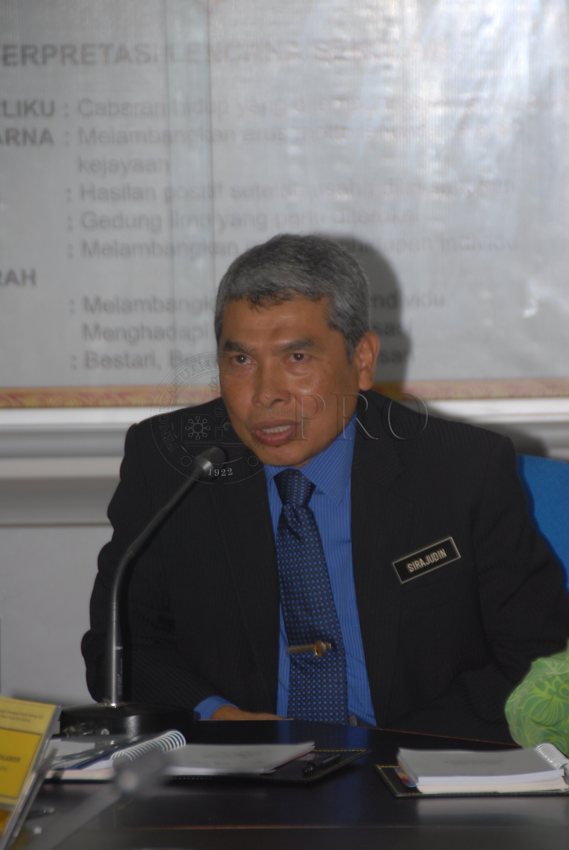 PRO 14 01 SEKOLAH FBA 8094